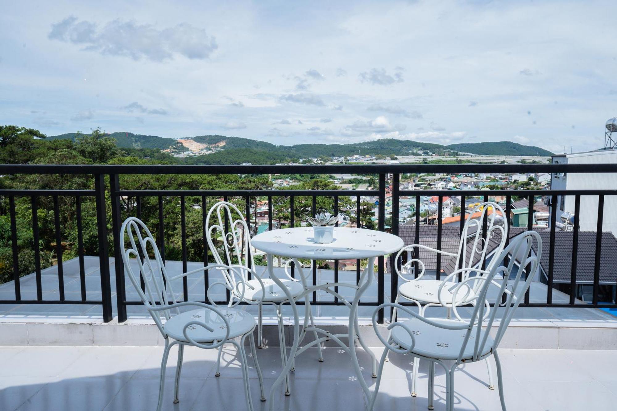 Tuan An Hotel Далат Экстерьер фото