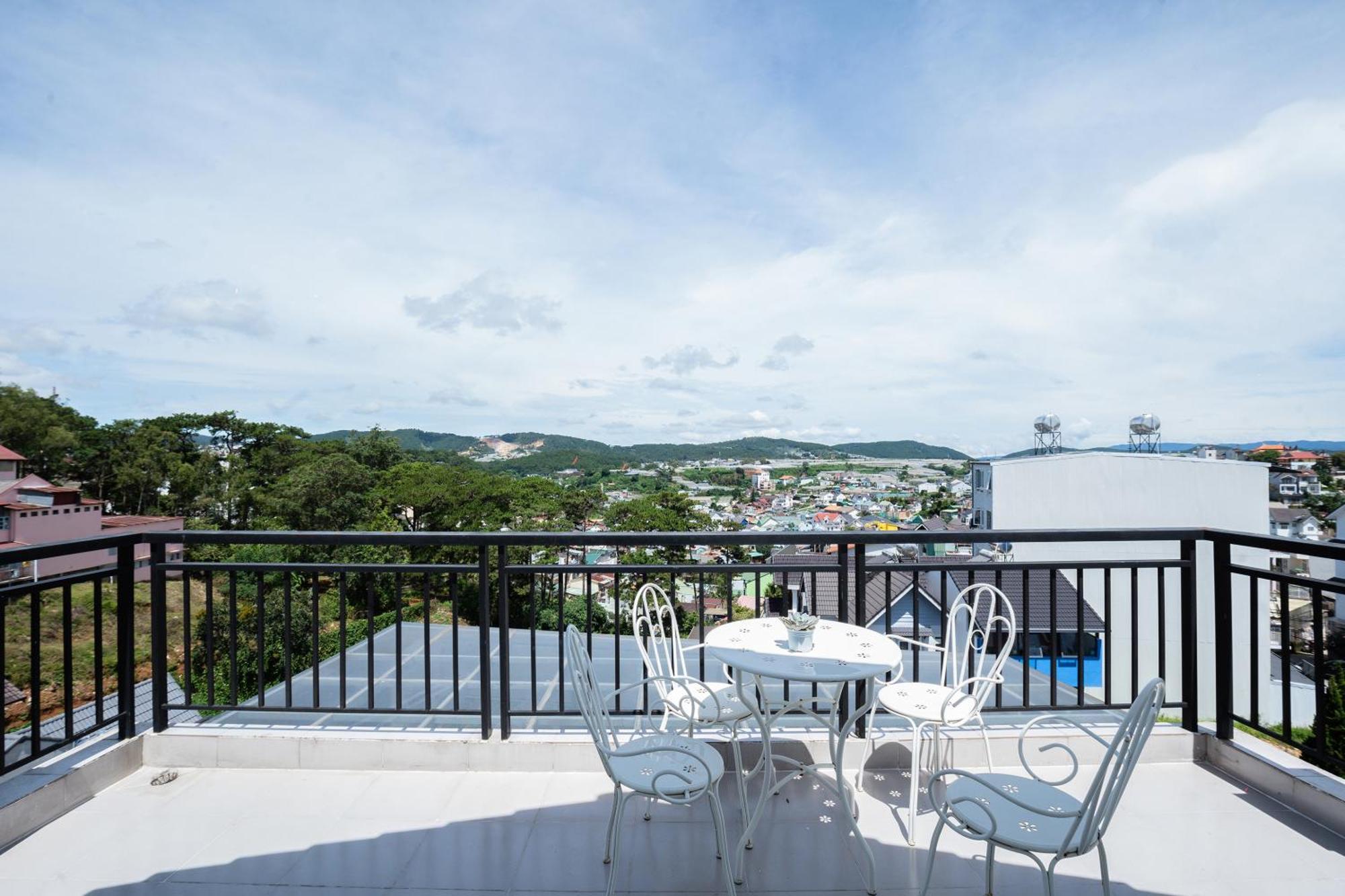 Tuan An Hotel Далат Экстерьер фото